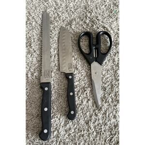 Set Of 3 Chicago Cutlery 8” Bread Knife, 5” Santoku Knife, Deluxe Kitchen Shears